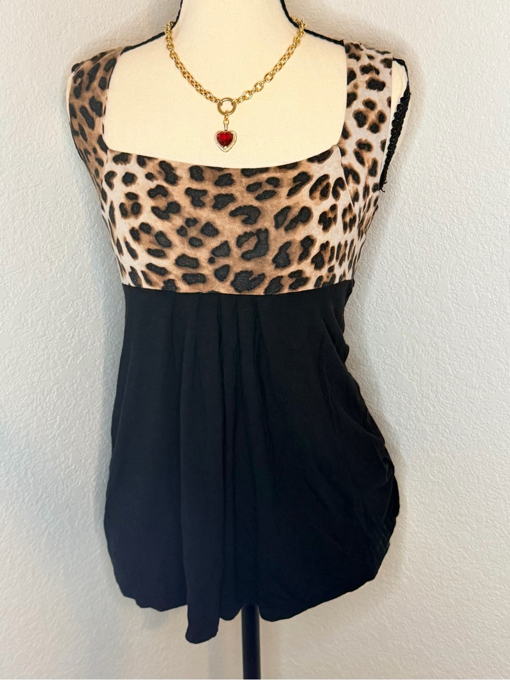 2000s Guess jeans Leopard print blouse